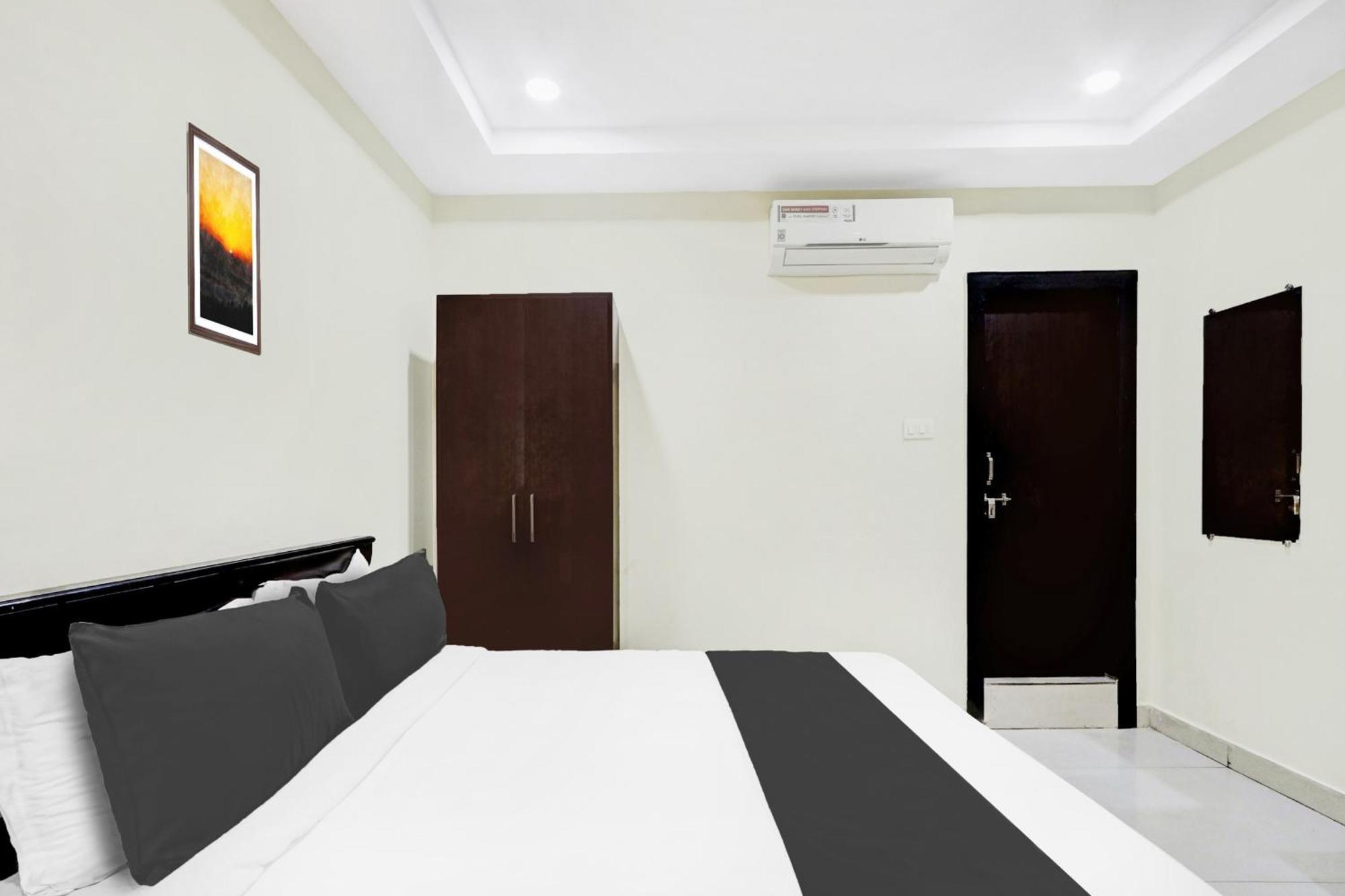 Capital O 49955 Hotel Green Tree Visakhapatnam Buitenkant foto
